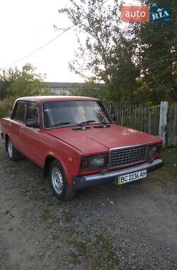 Седан ВАЗ 2107 1989 в 
