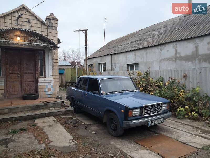 Седан ВАЗ / Lada 2107 2005 в Николаеве фото 3 Седан ВАЗ / Lada 2107 2005 в Николаеве