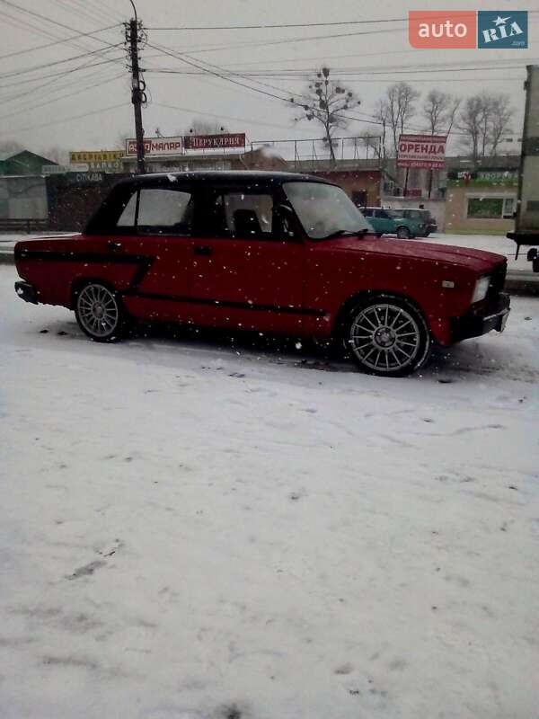 Седан ВАЗ / Lada 2107 1988 в Василькове