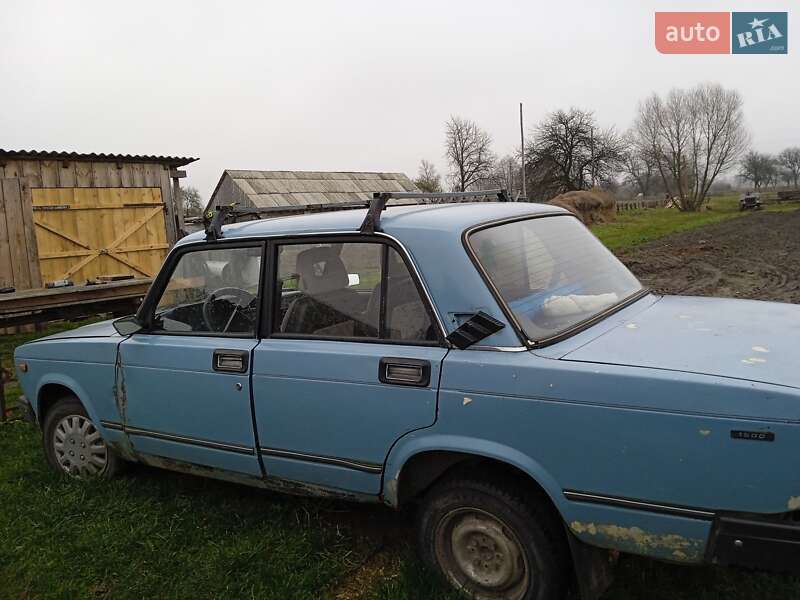 Седан ВАЗ / Lada 2107 1989 в Любомле