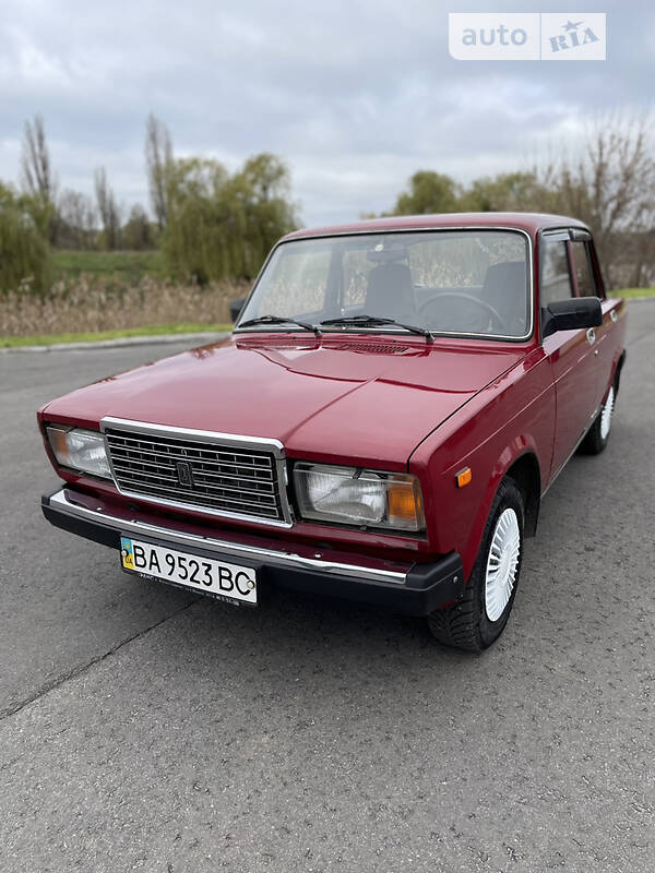 Седан ВАЗ / Lada 2107 2006 в Александрие