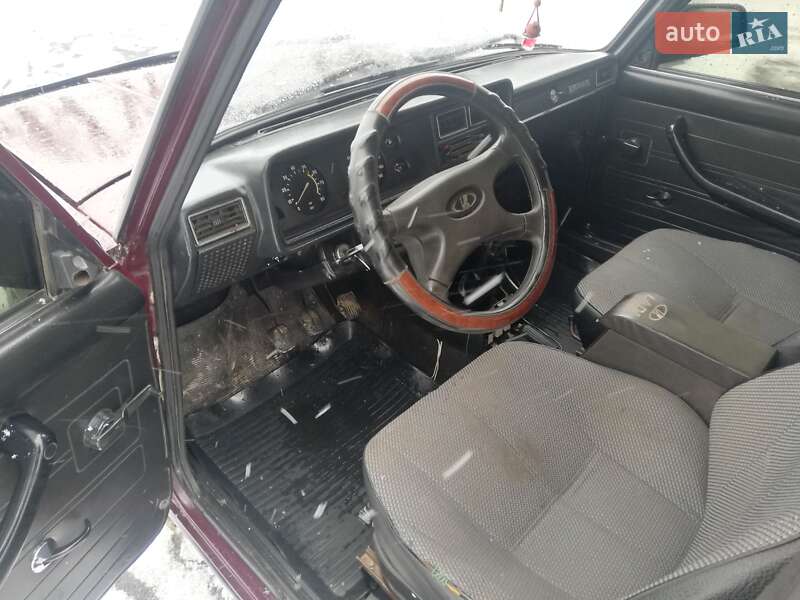 Седан ВАЗ / Lada 2107 2006 в Чемерівцях