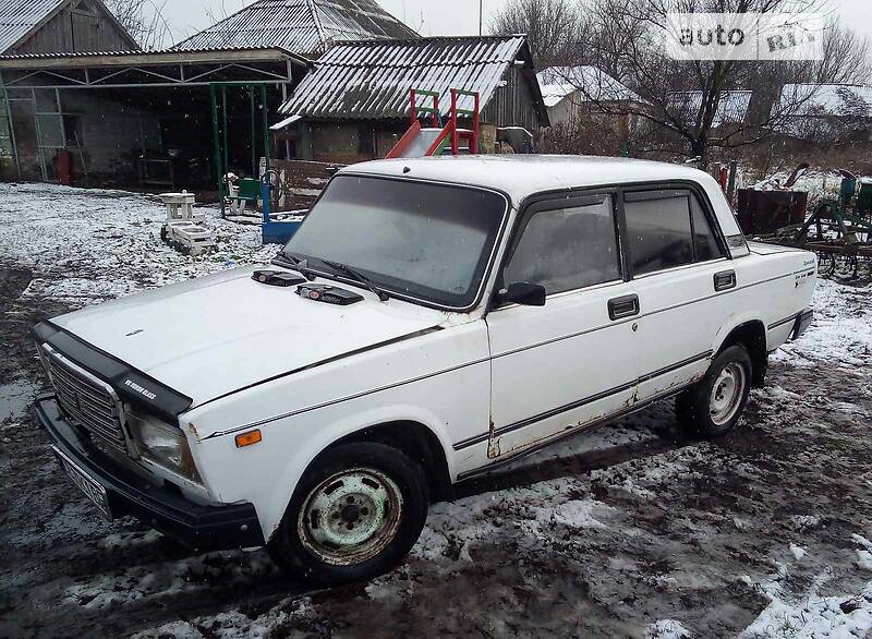 Седан ВАЗ / Lada 2107 1990 в Варве