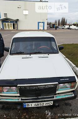 Седан ВАЗ / Lada 2107 1984 в Кременчуге