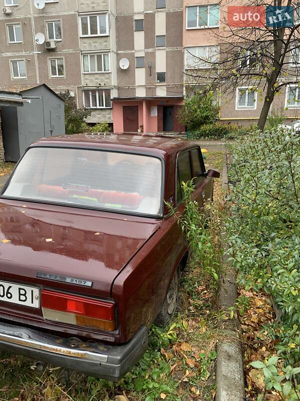 Седан ВАЗ / Lada 2107 2005 в Брусилове