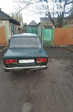 Седан ВАЗ / Lada 2107 1993 в Курахове