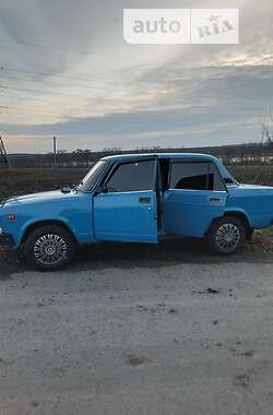 Седан ВАЗ / Lada 2107 2004 в Днепре