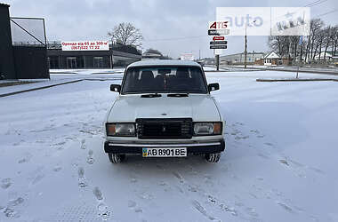 Седан ВАЗ / Lada 2107 2001 в Умани