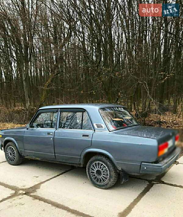 Седан ВАЗ / Lada 2107 2007 в Гусятині