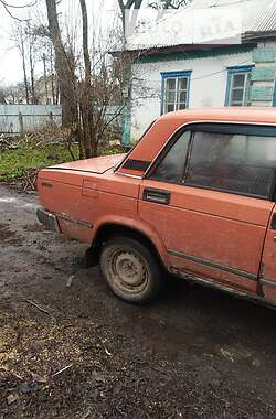 Хэтчбек ВАЗ / Lada 2107 1990 в Малой Виске