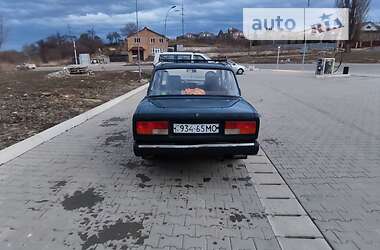 Седан ВАЗ / Lada 2107 2003 в Чернівцях