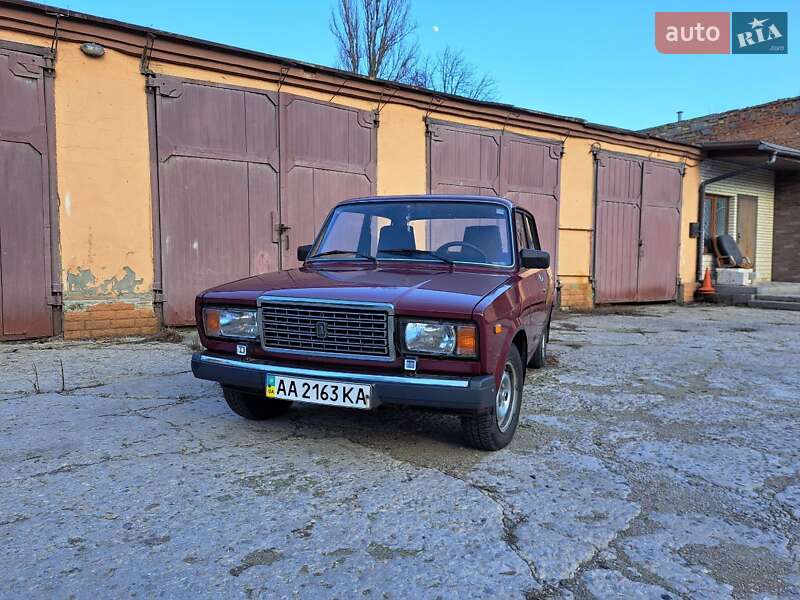 Седан ВАЗ / Lada 2107 2003 в Киеве фото 2 Седан ВАЗ / Lada 2107 2003 в Киеве