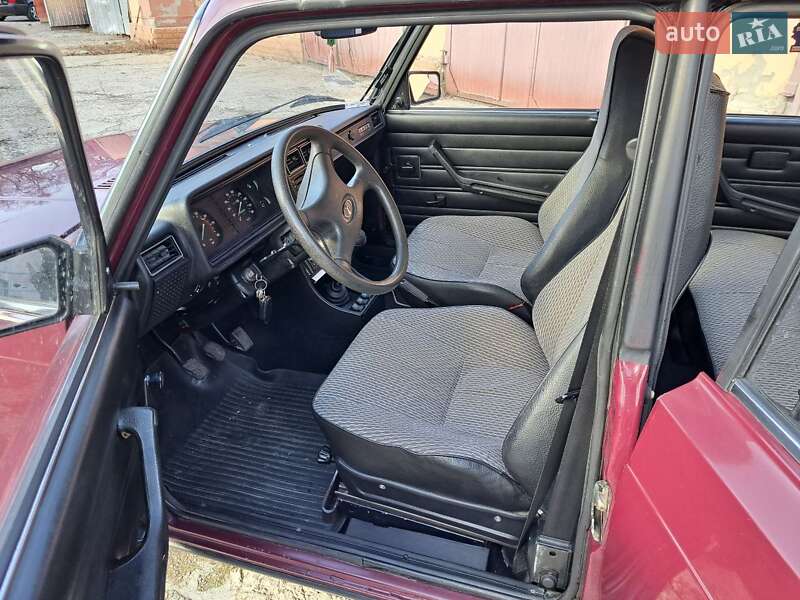 Седан ВАЗ / Lada 2107 2003 в Киеве фото 10 Седан ВАЗ / Lada 2107 2003 в Киеве
