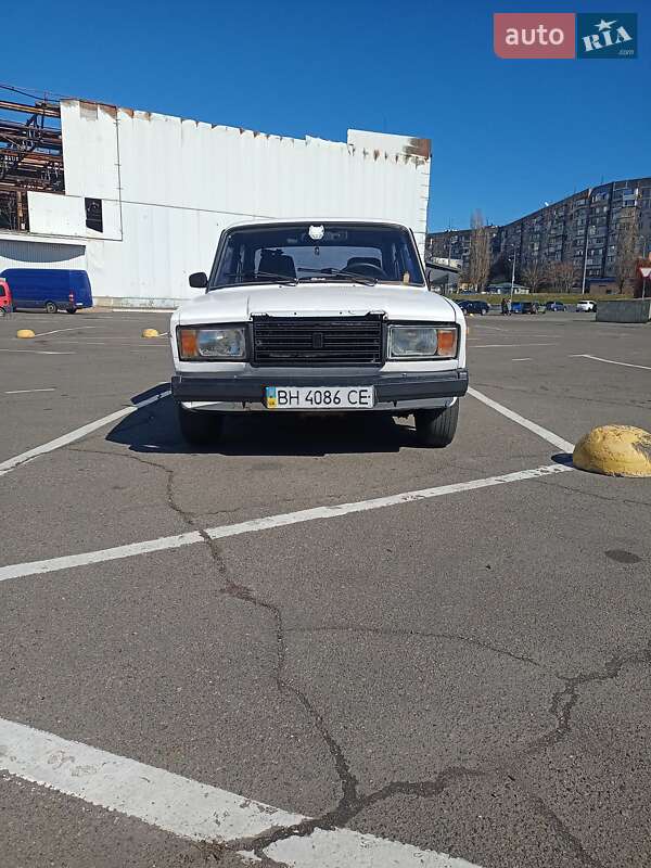 Седан ВАЗ / Lada 2107 2004 в Одесі