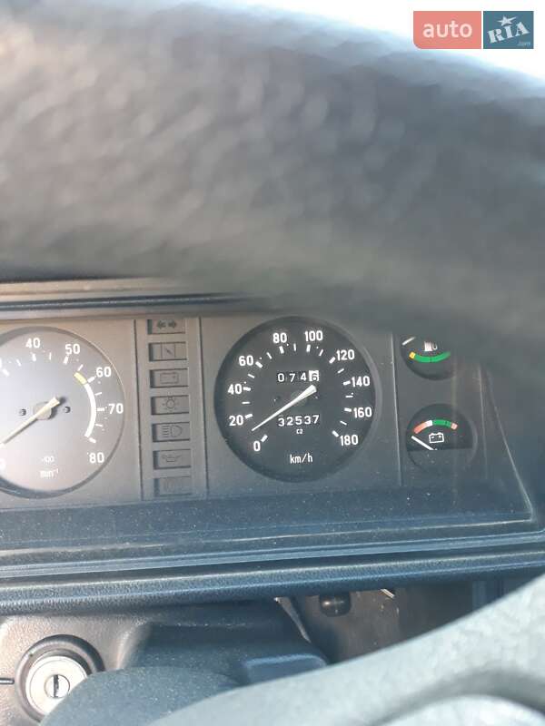 Седан ВАЗ / Lada 2107 2004 в Стебнику