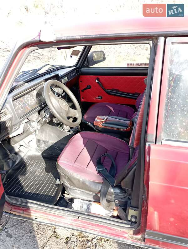 Седан ВАЗ / Lada 2107 1995 в Старому Самборі