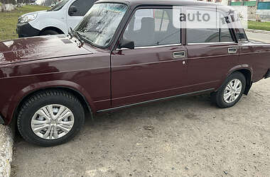 Седан ВАЗ / Lada 2107 2006 в Хоролі