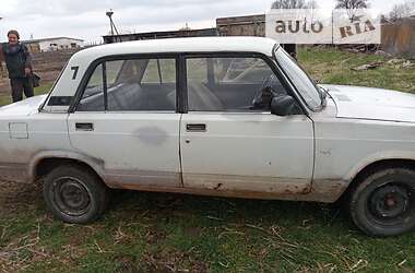 Седан ВАЗ / Lada 2107 1988 в Броварах