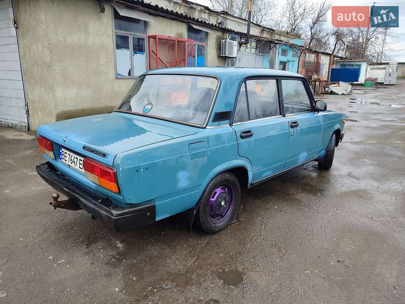 Седан ВАЗ / Lada 2107 2003 в Одесі
