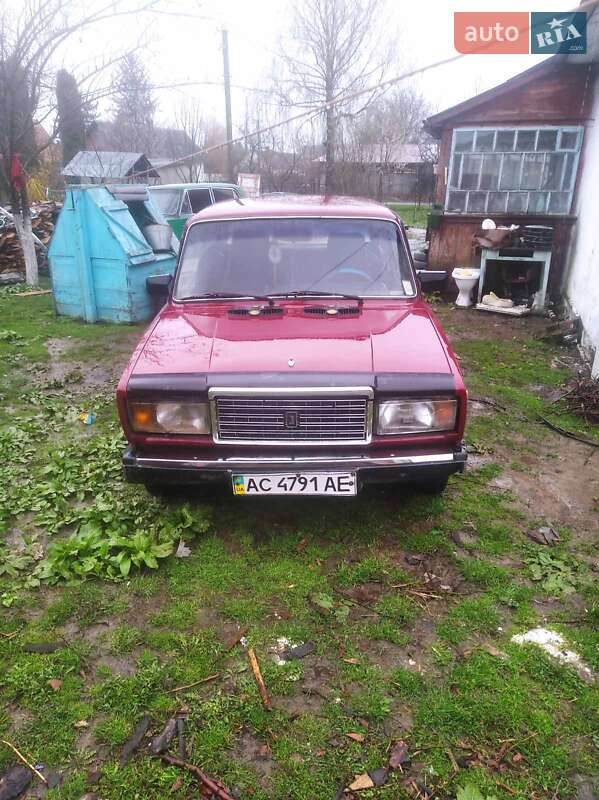 Седан ВАЗ / Lada 2107 1997 в Луцьку