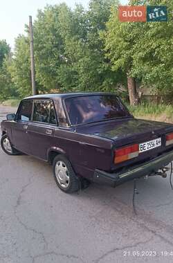 Седан ВАЗ / Lada 2107 2004 в Первомайске