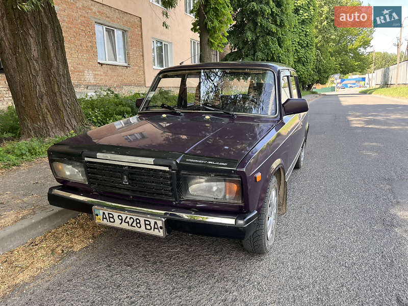 Седан ВАЗ / Lada 2107 2005 в Тульчине