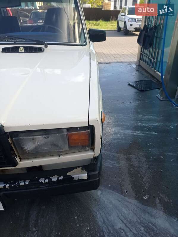 Седан ВАЗ / Lada 2107 1992 в Львове