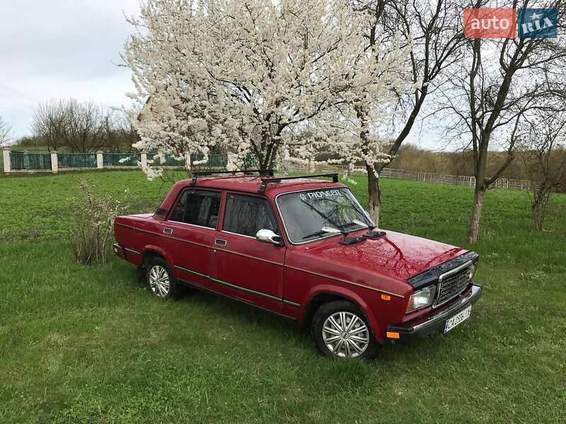 Седан ВАЗ / Lada 2107 2005 в Каменке