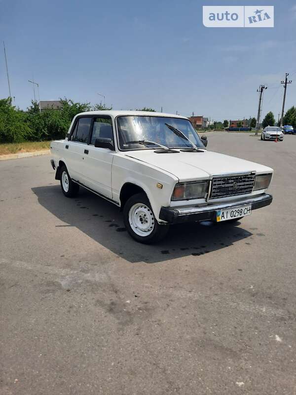 Седан ВАЗ / Lada 2107 1987 в Буче