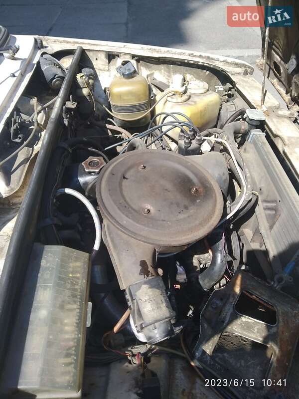 Седан ВАЗ / Lada 2107 1994 в Києві