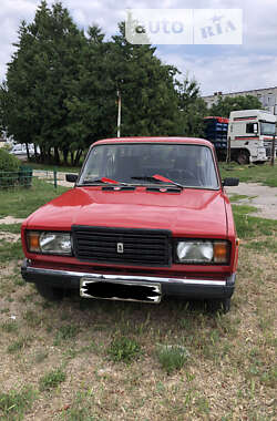 Седан ВАЗ / Lada 2107 1989 в Нежине
