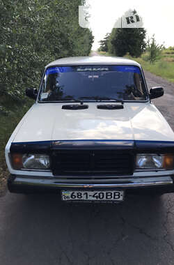 Седан ВАЗ / Lada 2107 1996 в Лугинах