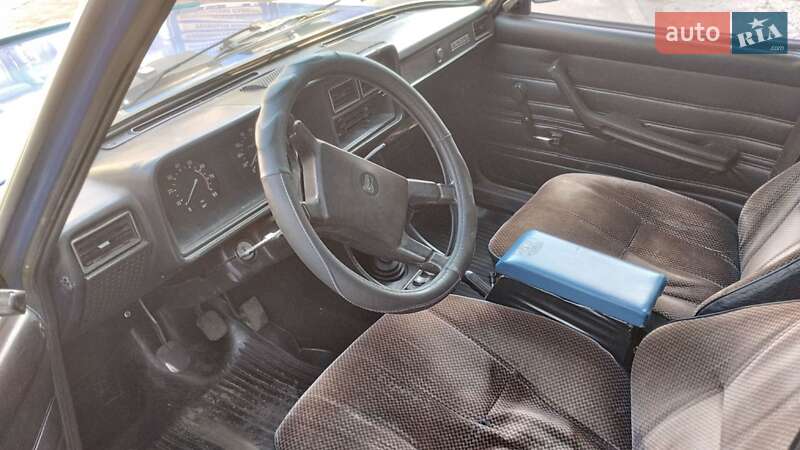 Седан ВАЗ / Lada 2107 1999 в Кам'янському