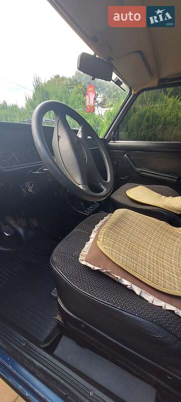 Седан ВАЗ / Lada 2107 2004 в Виноградові