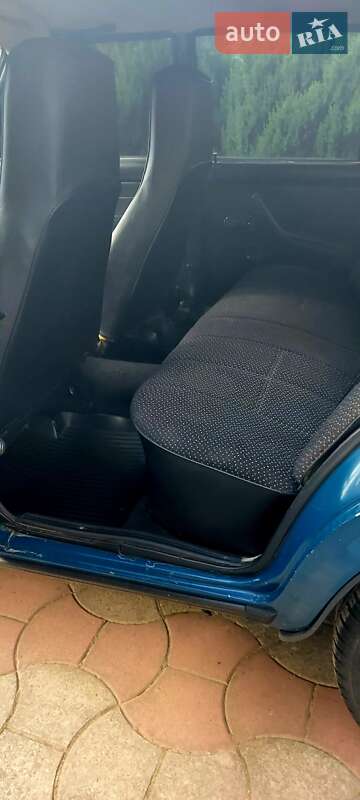 Седан ВАЗ / Lada 2107 2004 в Виноградові