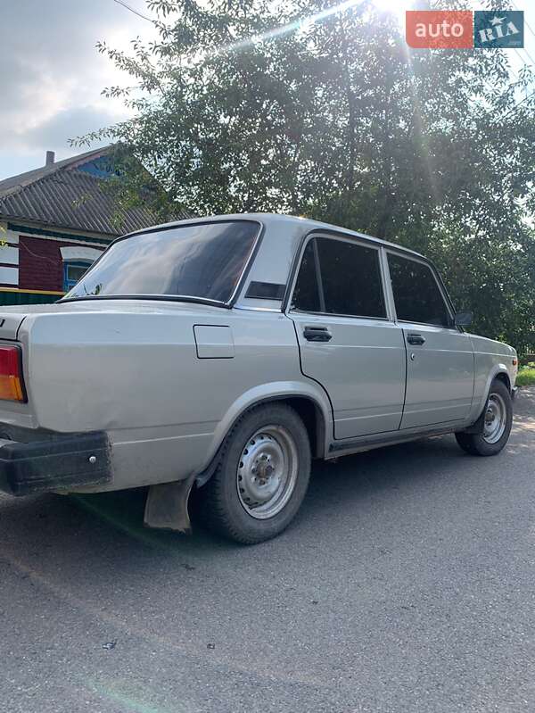 Седан ВАЗ / Lada 2107 2007 в Ильинцах