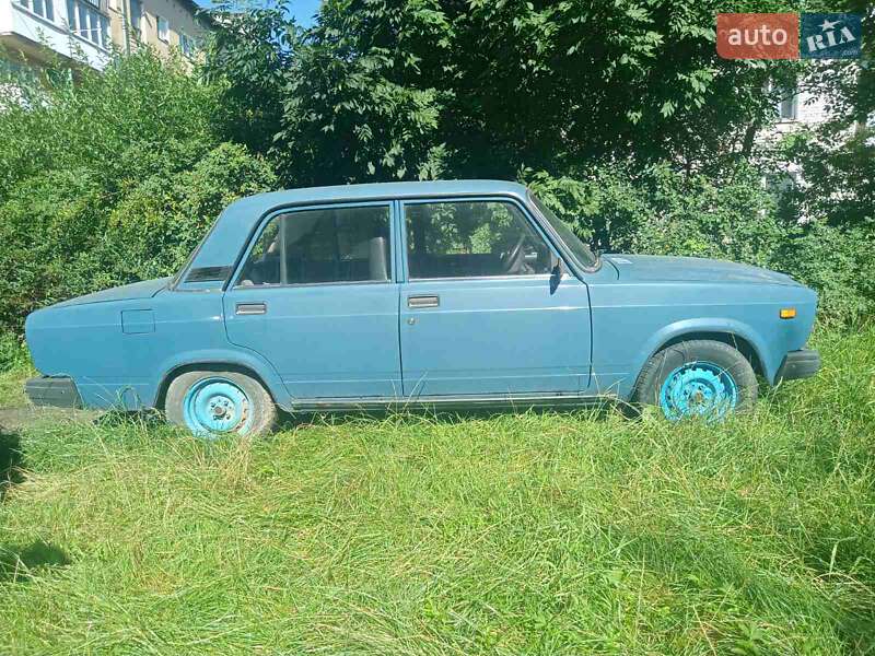 Седан ВАЗ / Lada 2107 2006 в Стрые