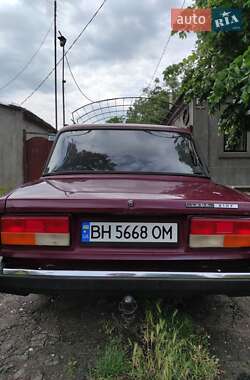 Седан ВАЗ / Lada 2107 2002 в Болграді