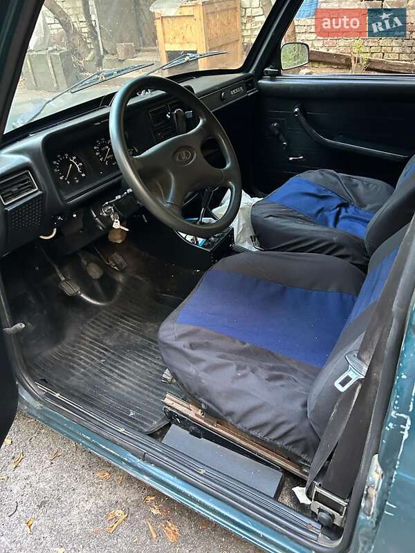 Седан ВАЗ / Lada 2107 2012 в Киеве