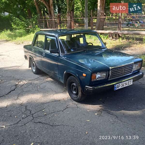 Седан ВАЗ / Lada 2107 2005 в Украинке