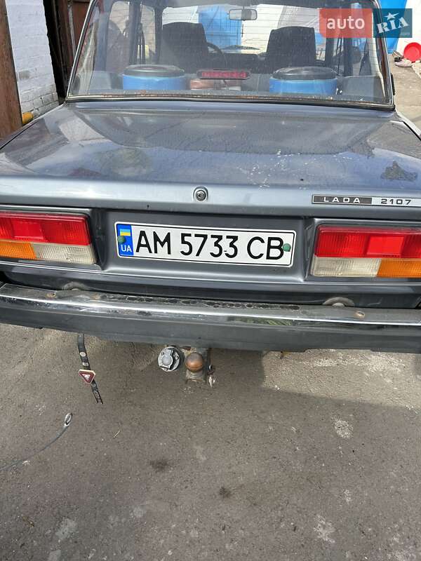 Седан ВАЗ / Lada 2107 2007 в Звягелі