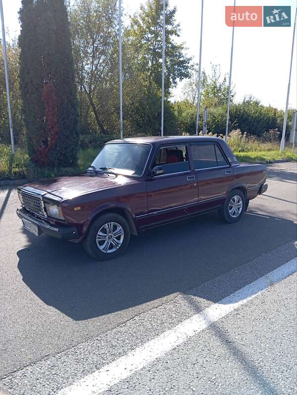 Седан ВАЗ / Lada 2107 2002 в Іршаві