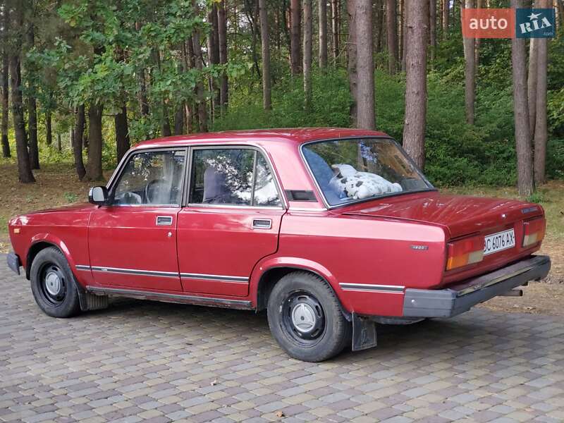 Седан ВАЗ / Lada 2107 1993 в Новояворовске фото 2 Седан ВАЗ / Lada 2107 1993 в Новояворовске