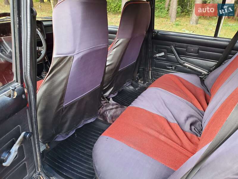 Седан ВАЗ / Lada 2107 1993 в Новояворовске фото 10 Седан ВАЗ / Lada 2107 1993 в Новояворовске