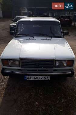 Седан ВАЗ / Lada 2107 1992 в Днепре