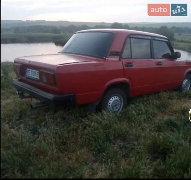 Седан ВАЗ / Lada 2107 1987 в Саврани