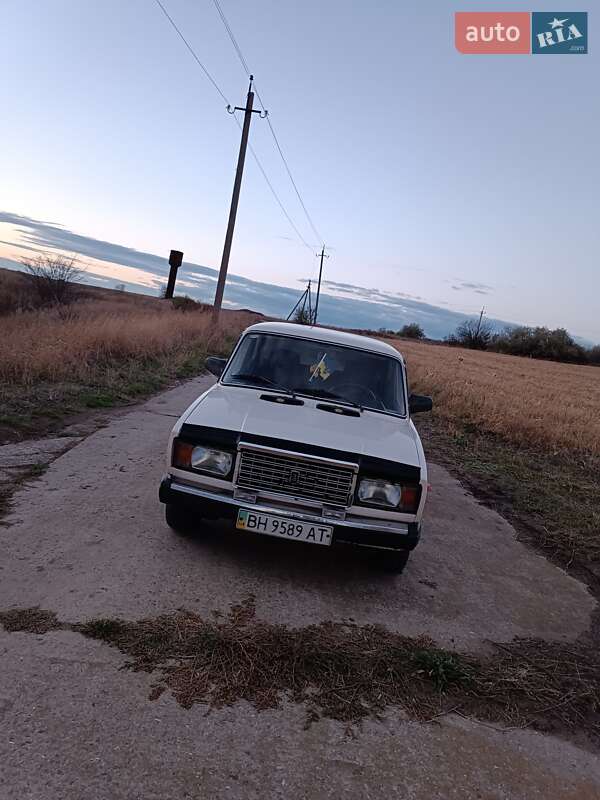 Седан ВАЗ / Lada 2107 1994 в Любашевке
