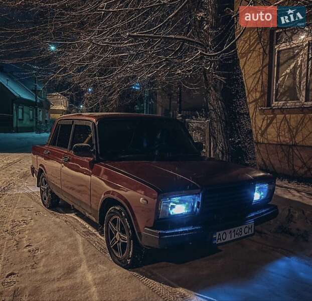Седан ВАЗ / Lada 2107 1991 в Ужгороде фото 5 Седан ВАЗ / Lada 2107 1991 в Ужгороде