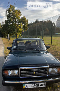 Седан ВАЗ / Lada 2107 2004 в Борисполе