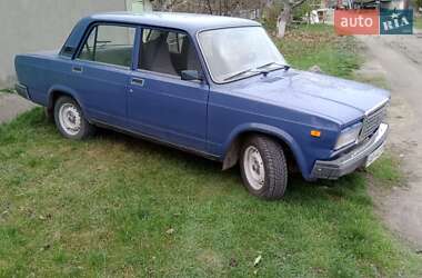 Седан ВАЗ / Lada 2107 2005 в Ямполе